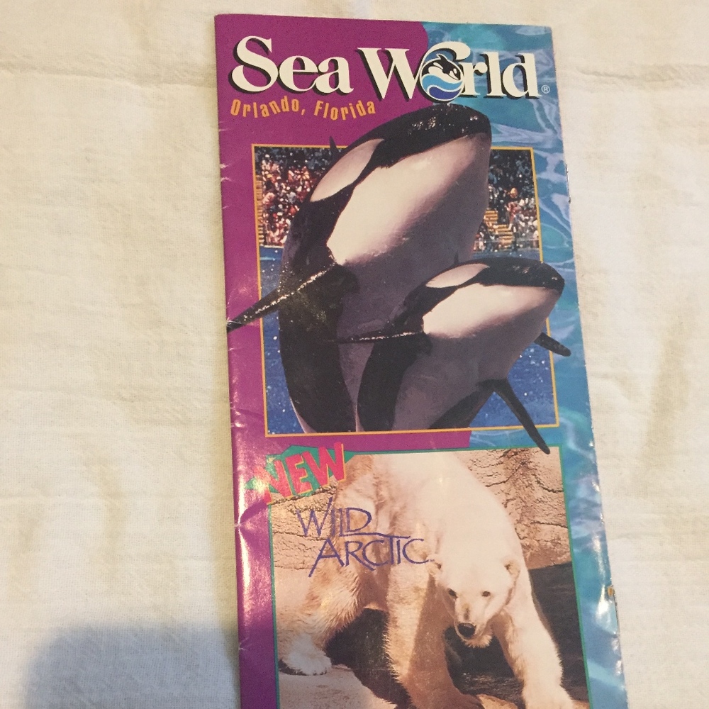 Sea World Orlando Vintage Brochure from 1995
